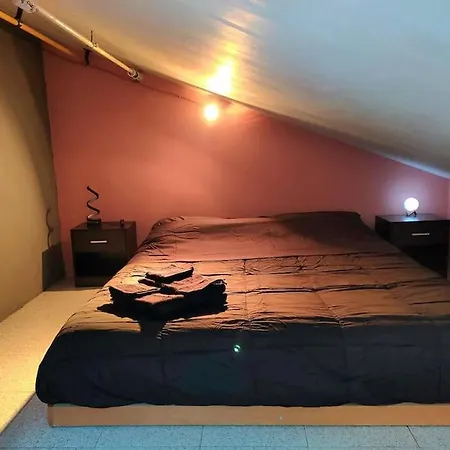 Mansarda Con Ampio Terrazzo Stazione Apartment